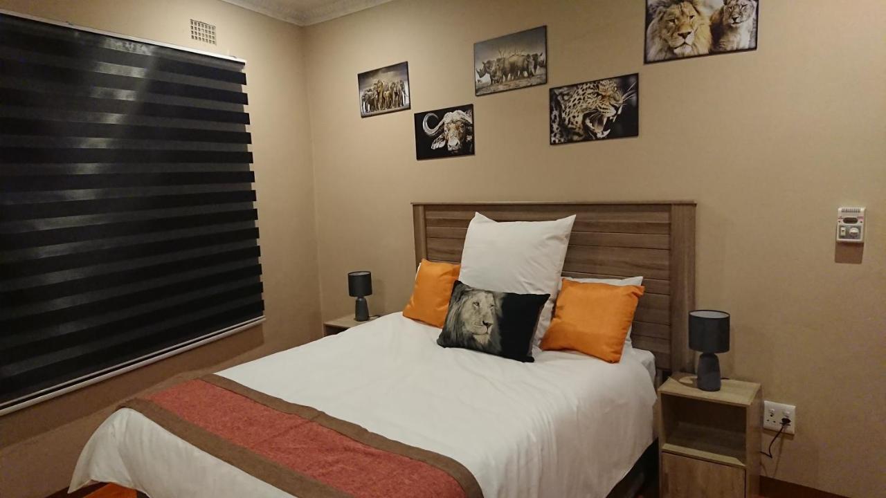 Svh Bush Lodge Marloth Park Ngoại thất bức ảnh